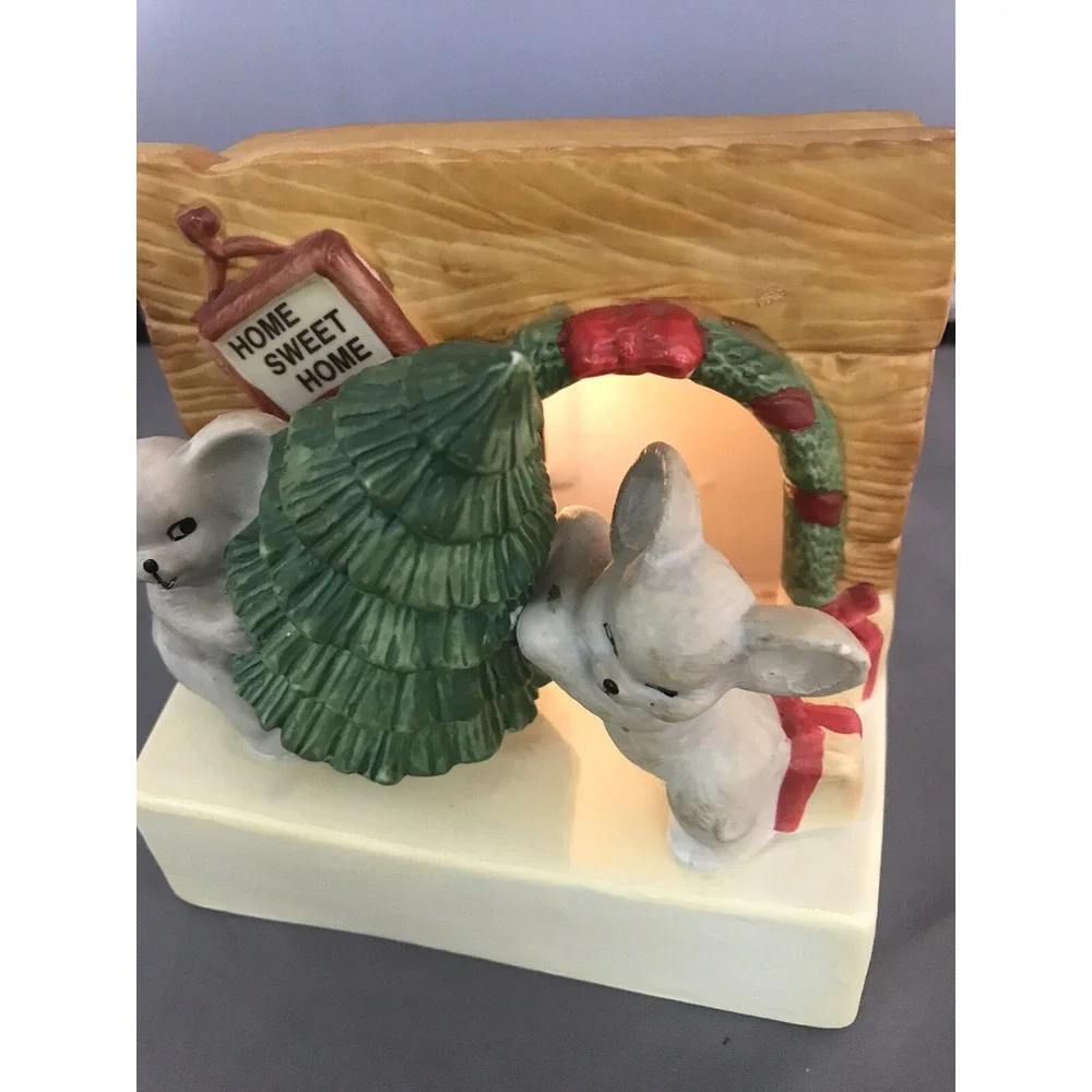Mice with Christmas Tree‎ Light Up Music Box Vintage 1988 House of Lloyd